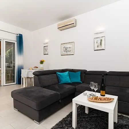 Holiday home House Dijana, Kanica Rogoznica (Sibenik-Knin)